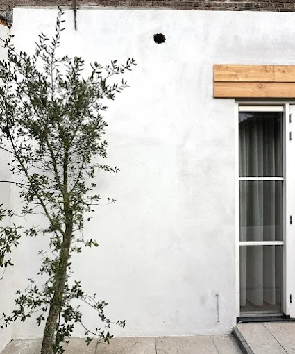 Interieur in uitvoering tijdens een stucwerkproject