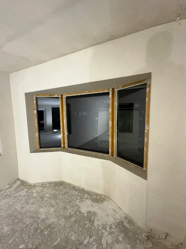 Zolderruimte tijdens renovatie