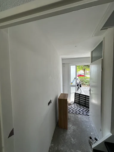 Lege kamer klaar voor de afwerklaag