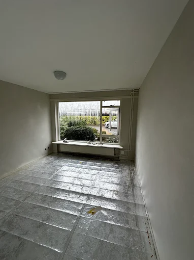 Zolderruimte tijdens renovatie